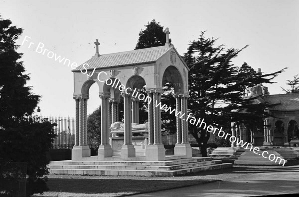 GLASNEVIN CEMETERY ARCHBISHOP'S TOMB